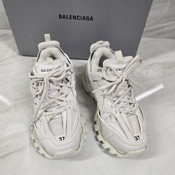 Balenciaga Track Sneakers - Picture 8 of 11